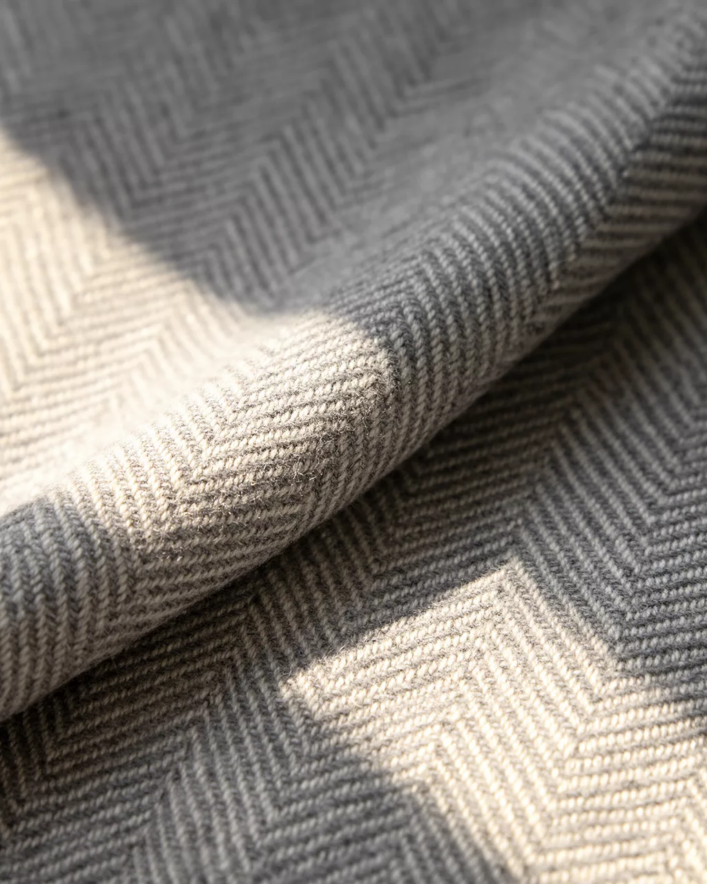 Herringbone wool, close.